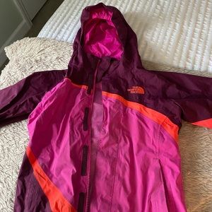 VGUC Girls North Face Hyvent Shell Coat (XS/6)